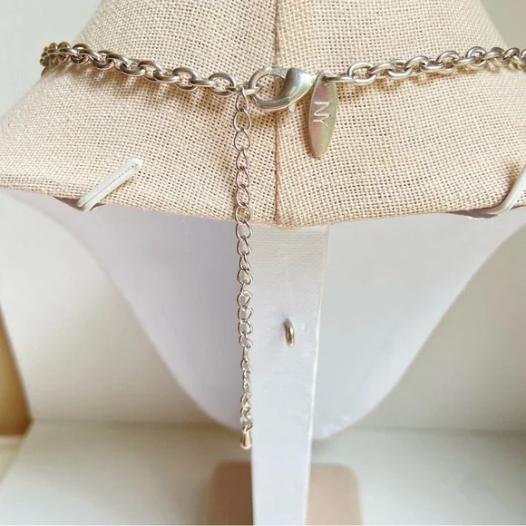 New York and Company silvertone tri strand tiered curved bar pendant necklace NY - Picture 7 of 8